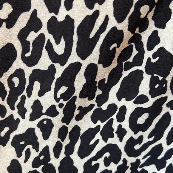 Leopard Blouse - Picture 2 of 4
